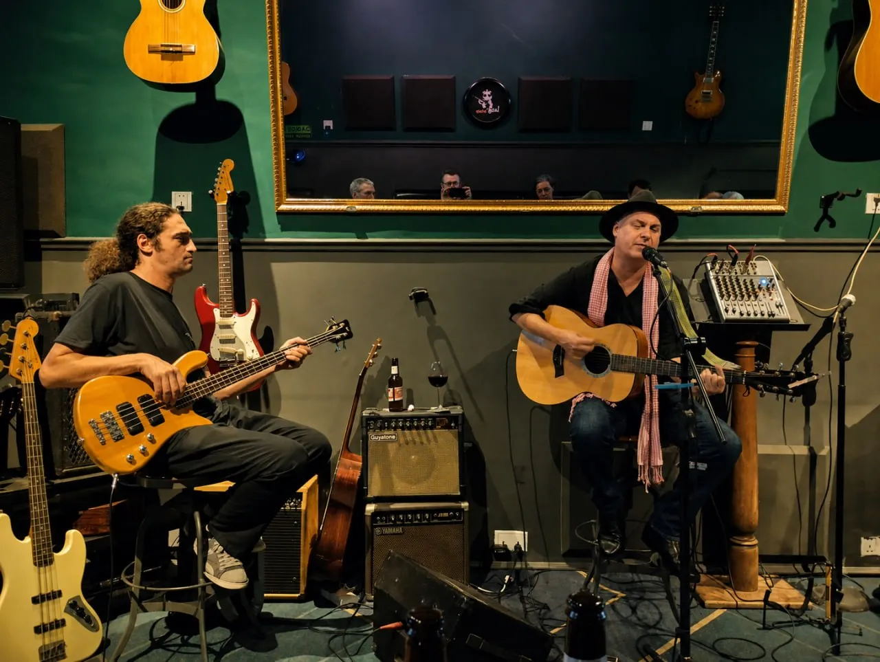 Live acoustic music at Little Susie on Street 23